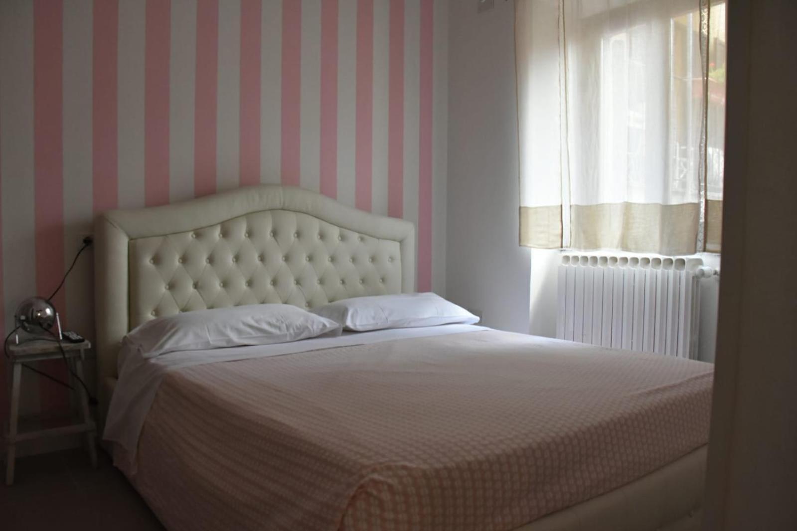 Allegra Toscana - Affittacamere Guest House Arezzo Bagian luar foto