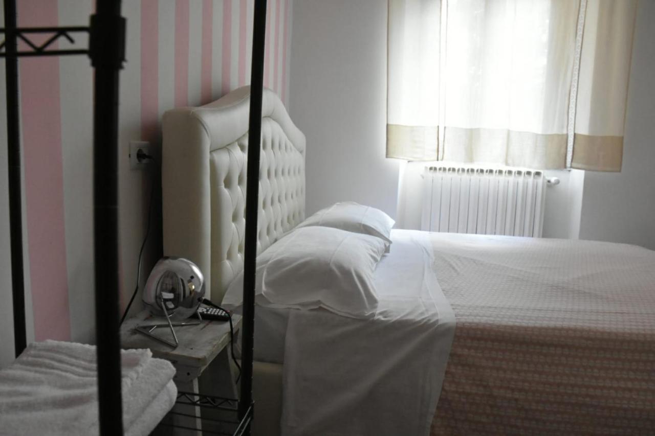 Allegra Toscana - Affittacamere Guest House Arezzo Bagian luar foto
